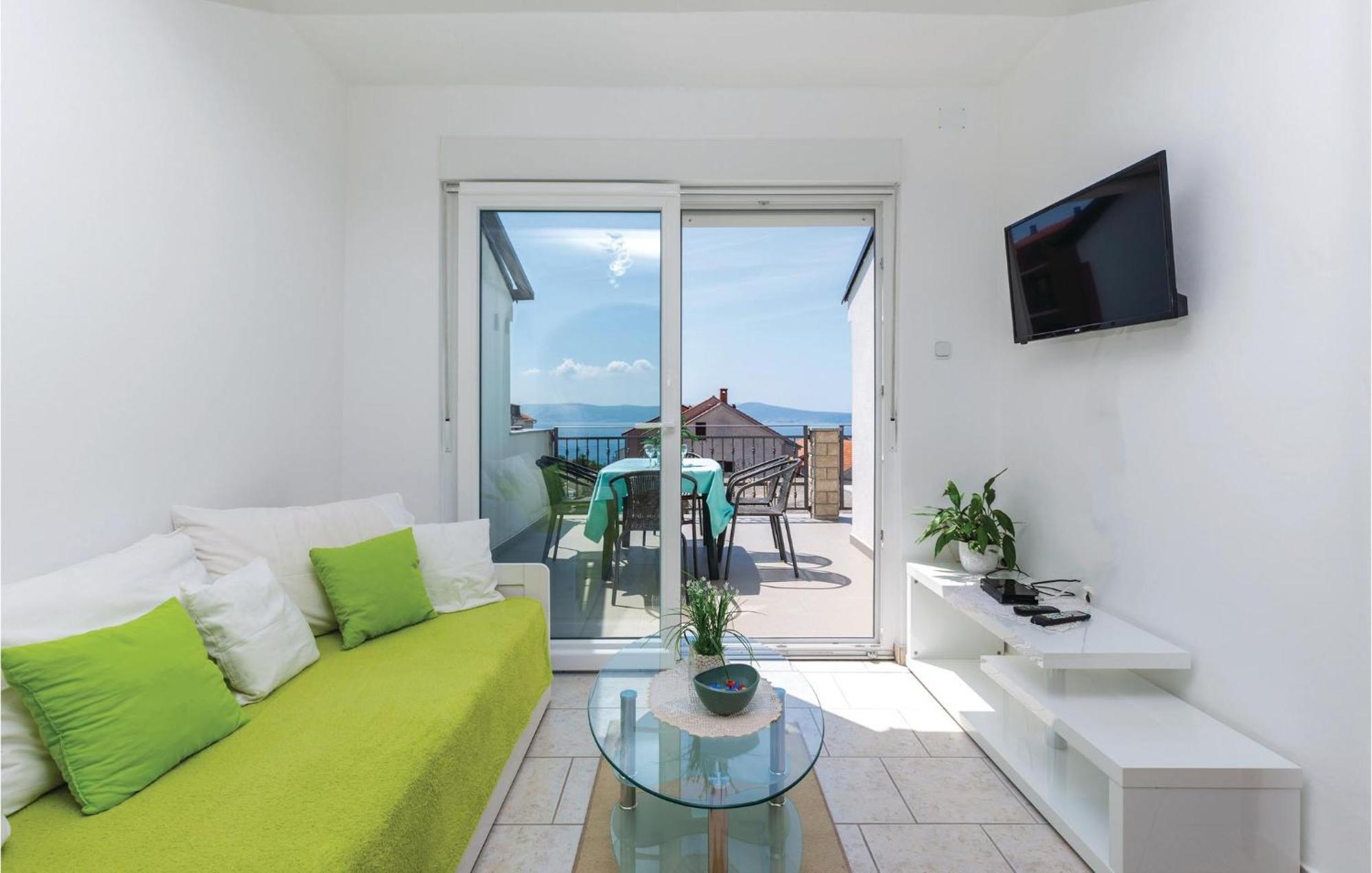 Nice Apartment In Crikvenica With Wifi Eksteriør billede